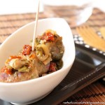 Polpettine con foglie di vite e pomodori secchi. Di viti e di polpette…